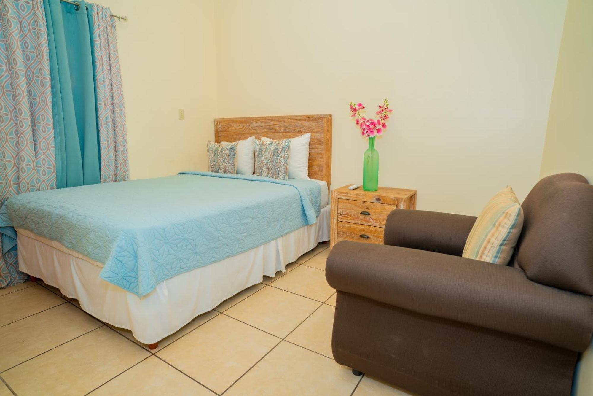 Connie'S Comfort Suites St. John's Eksteriør bilde